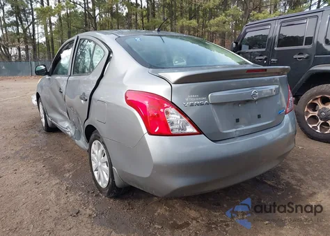 2013 Nissan Versa 1.6 S+ из США, поврежденный, VIN 3N1CN7AP7DL845555